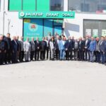 TZOB Genel Başkanı Şemsi Bayraktar Balıkesir'de tarım arazilerinin korunması toplantısında konuşurken