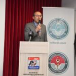 Balıkesir Balya'da düzenlenen hayvancılık eğitim etkinliğinde akademisyenler ve yetiştiriciler bir arada