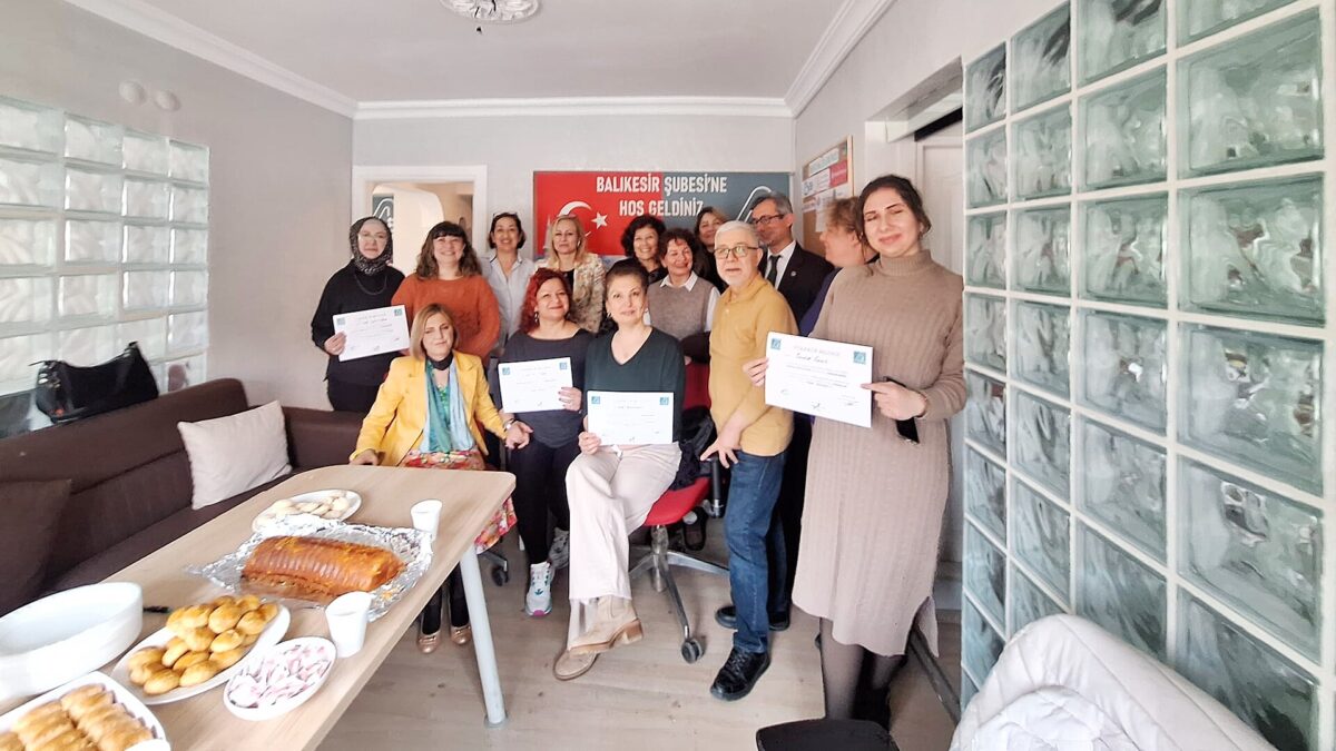 Altı Nokta Körler Derneği gönüllü okuyucuları Balıkesir'de bir arada - sesli yayın etkinliği