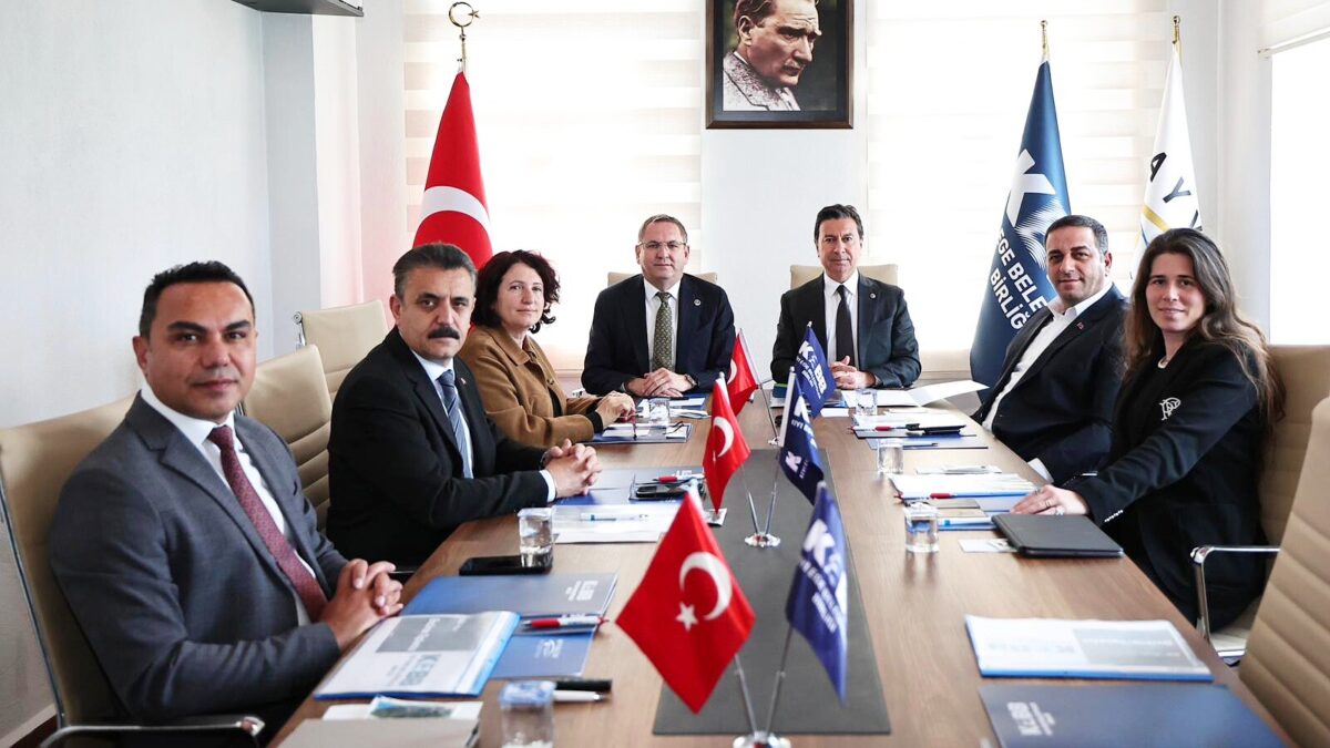 Kıyı Ege Belediyeler Birliği Encümen Toplantısı Ayvalık'ta Gerçekleşti