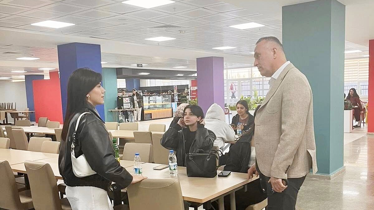 Balıkesir KYK yurtlarında İl Müdürü Adem Özalp öğrencilerle buluşma