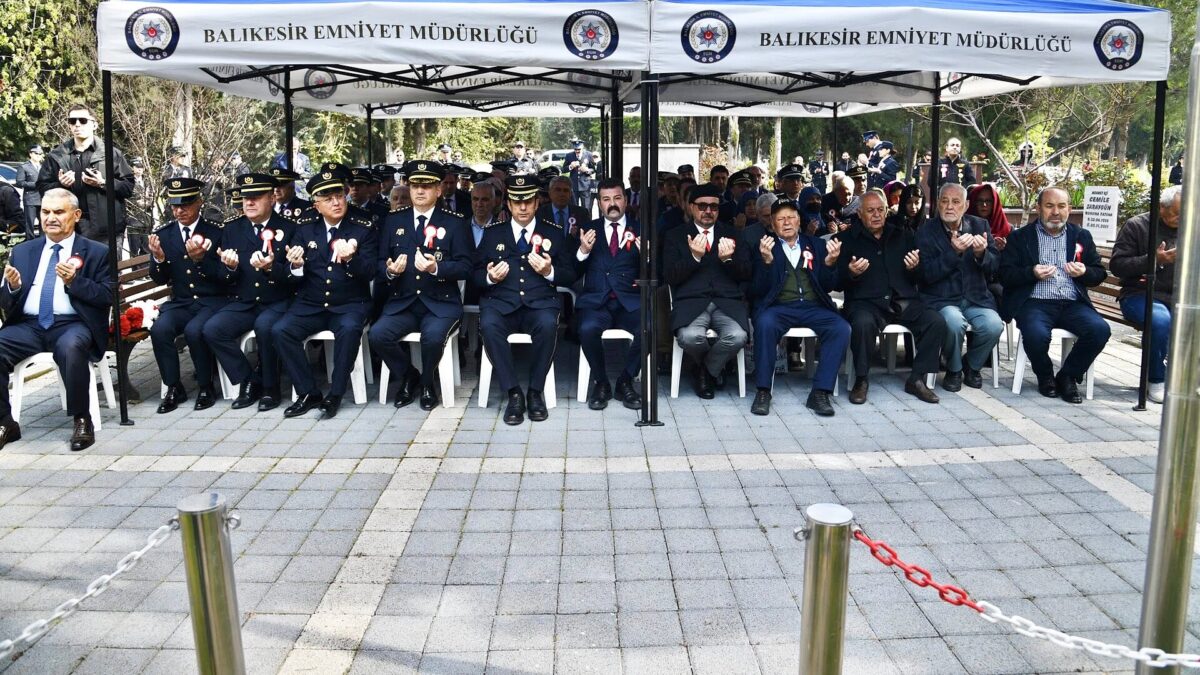 Türk Polis Teşkilatı 181. yıl dönümü Balıkesir kutlaması tören fotoğrafı