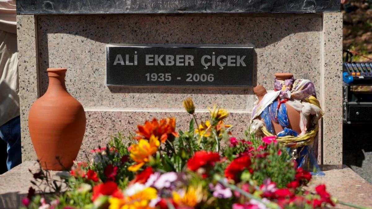 Ali Ekber Çiçek Vefatının 20. Yılında Edremit'te Anıldı