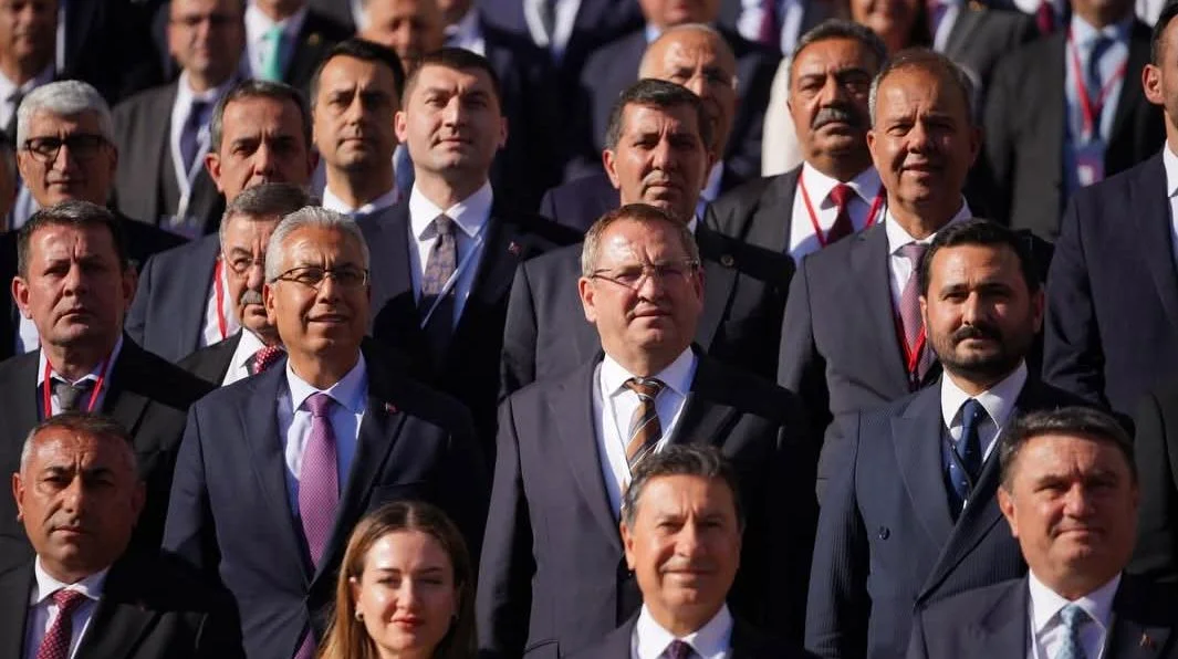 Ayvalık Belediye Başkanı Ergin, CHP'nin Ankara'daki Belediye Başkanları Zirvesi'ne katıldı