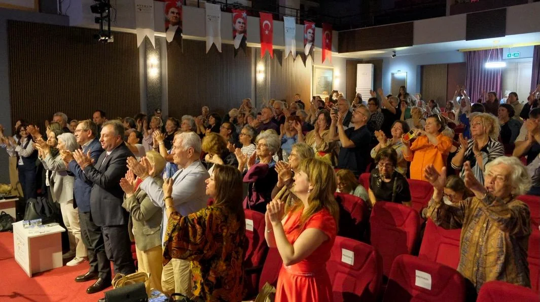 Ayvalık'ta Sınır Tanımayan Sanat Konseri: Shumen Heyetiyle Tarihi Buluşma