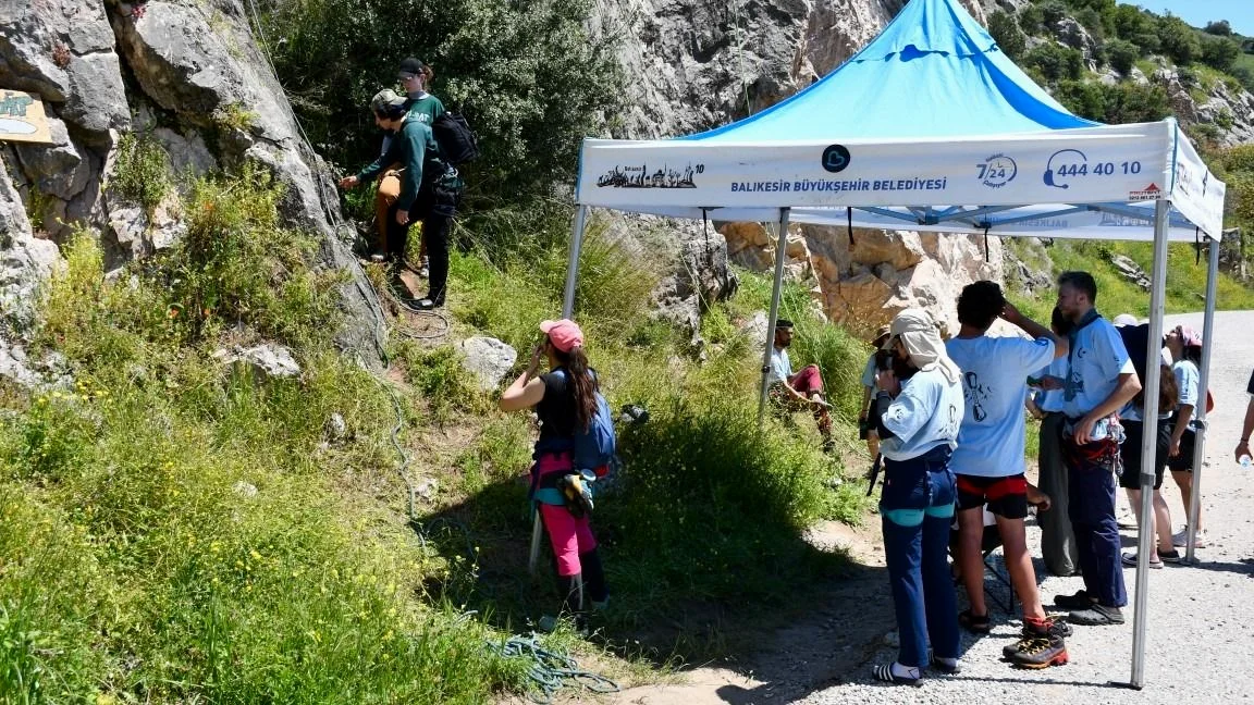 Balıkesir 7. Kaya Tırmanış Şenliği: 400 Sporcu Bir Araya Geldi