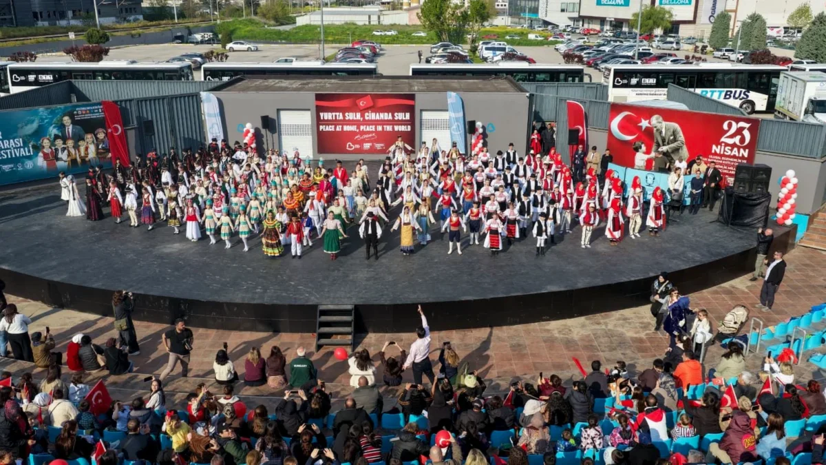 Balıkesir Uluslararası Çocuk Festivali'nde 9 Ülke Sahne Aldı
