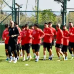 Balıkesirspor Play-Off Yolunda! Evinde Eskişehirspor'u Ağırlayacak