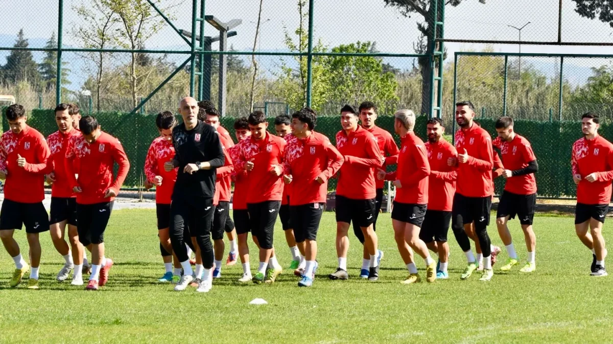 Balıkesirspor Play-Off Yolunda! Evinde Eskişehirspor'u Ağırlayacak