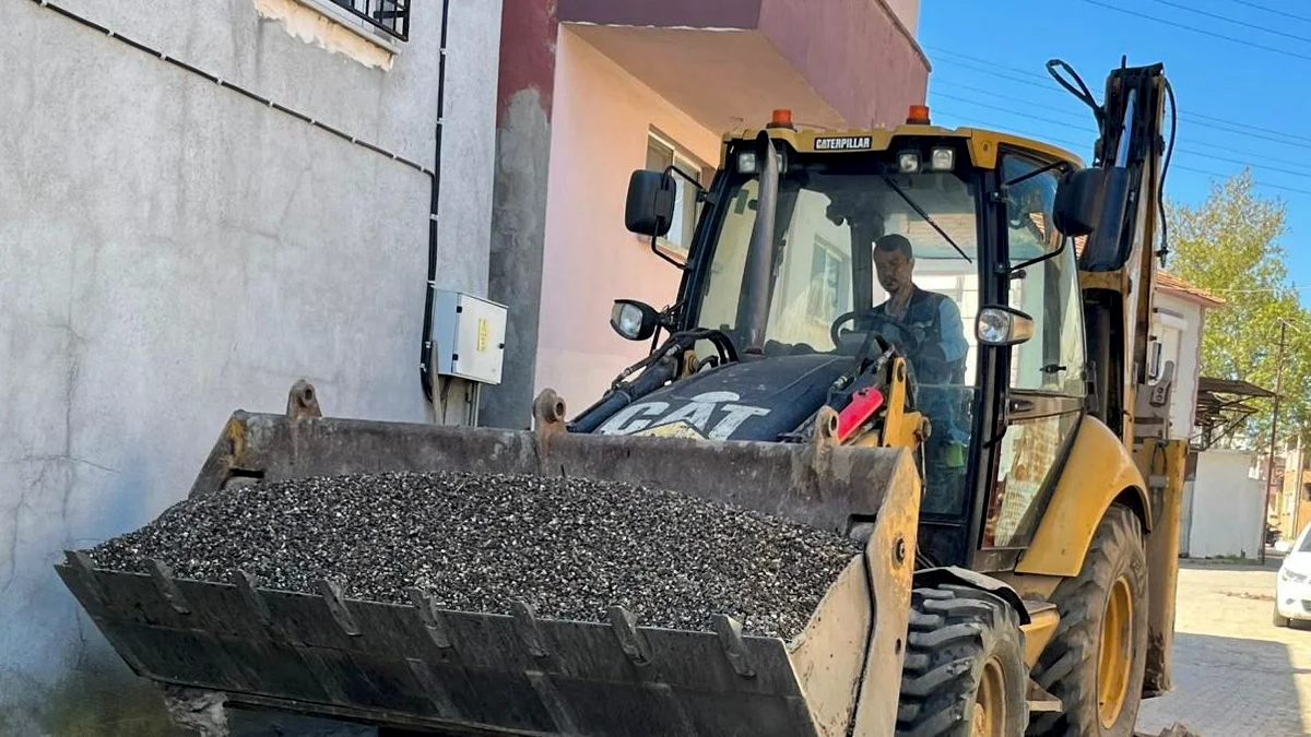 Bigadiç Belediyesi İlyaslar Mahallesi'nde Altyapı Çalışmalarını Sürdürüyor