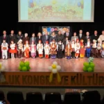 Susurluk'ta 23 Nisan Kutlaması: Beşeylül İlkokulu Öğrencilerinden Görsel Şölen