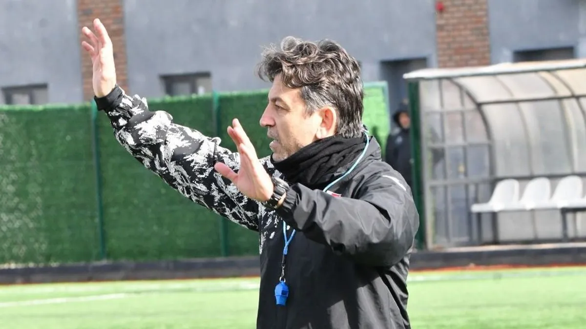 Zafer Uysal'dan Balıkesirspor Taraftarlarına Kenetlenme Çağrısı