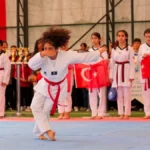 Altıeylül'de Geleneksel Çocuk Oyunları Final Heyecanı