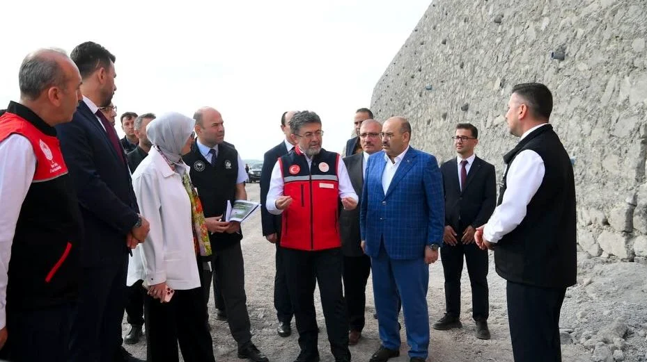 Bakan Yumaklı’dan Gönen OTB’ye Kritik İnceleme: Dünyanın En Büyüğü Olacak