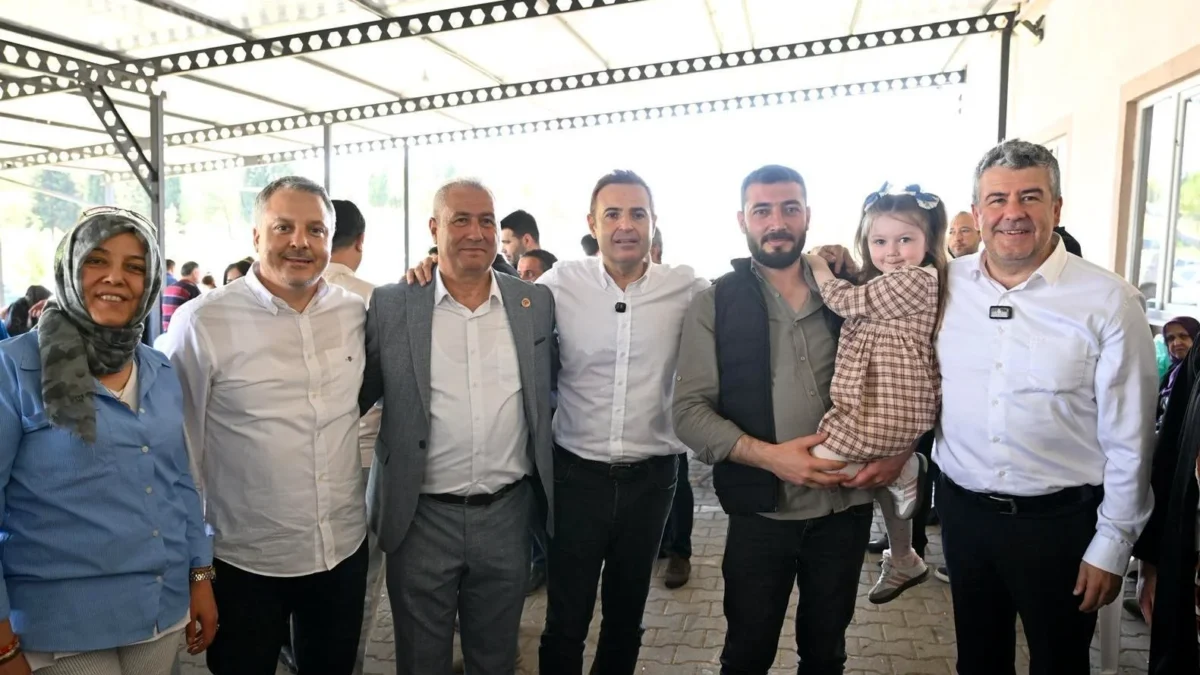 Balıkesir Büyükşehir Belediye Başkanı Ahmet Akın Karesi’de Hayırlarda Buluştu