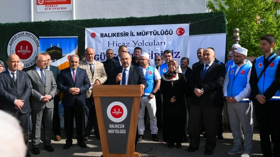 Balıkesir’de Hac Heyecanı: İlk Kafile Dualarla Hicaz’a Uğurlandı