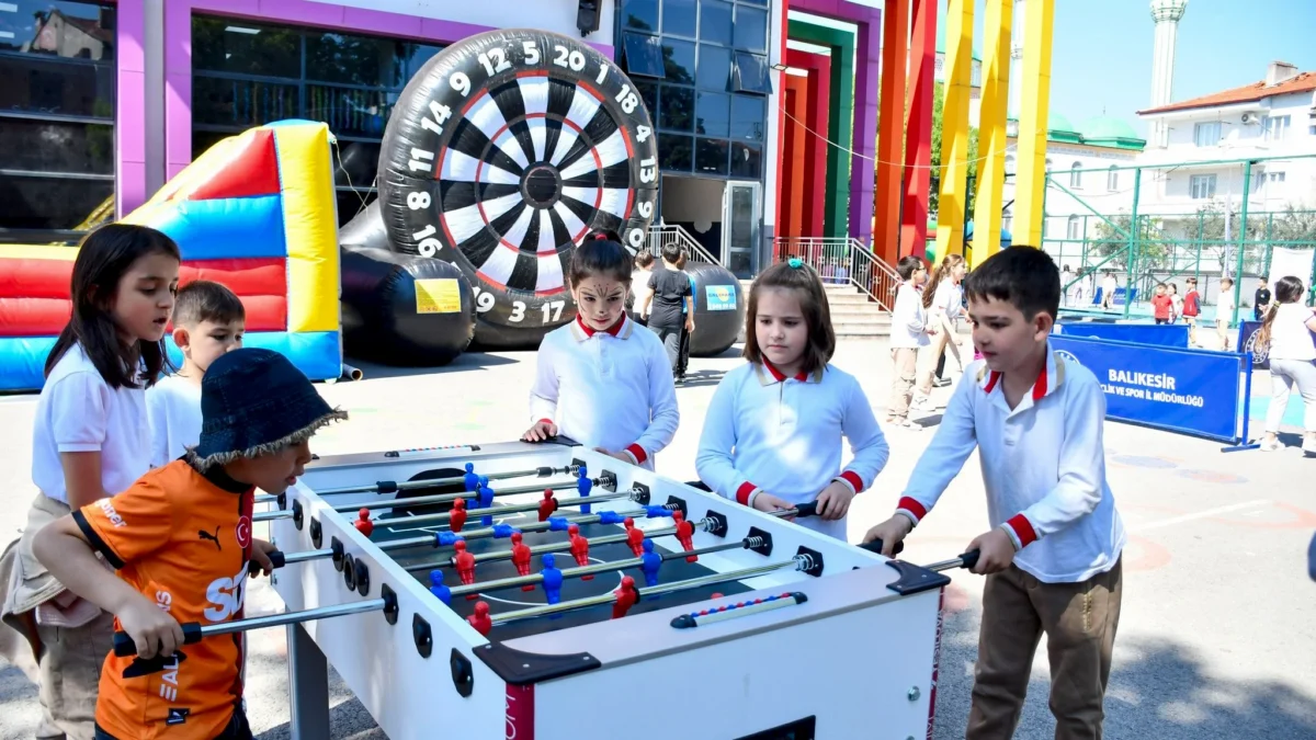 Balıkesir’de İlkokullarda Spor Eğitimi Bahar Şenliği ile Taçlandı