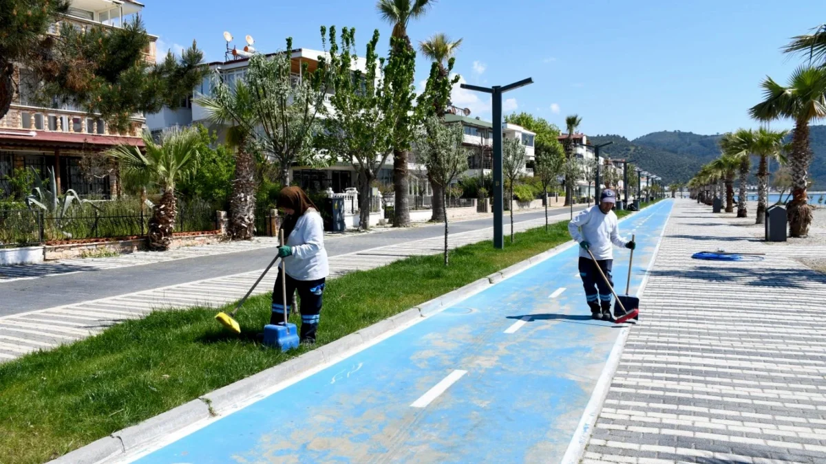 Balıkesir'de Sahiller Yaz Sezonuna Hazır Hale Getiriliyor