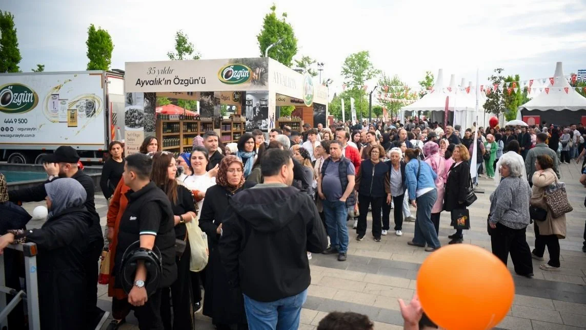Balıkesir Gastronomi Festivali: 50 Metrelik Kokoreç Rekoru