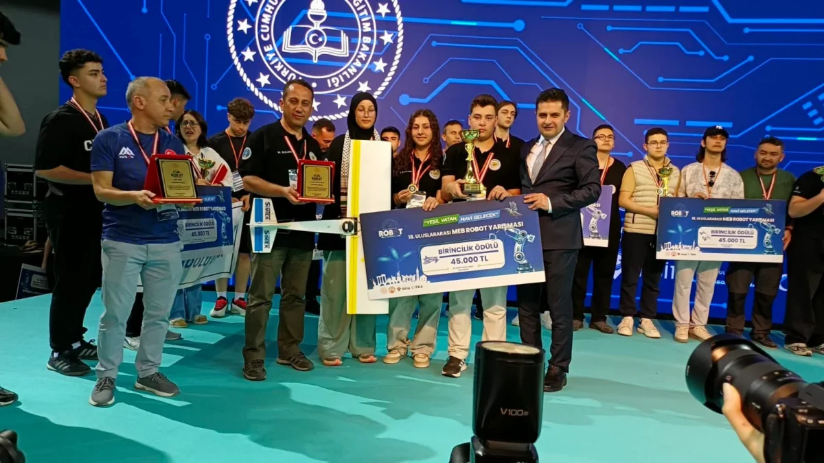 Balıkesir, Uluslararası Robotik Şampiyonasında Çifte Zafer Kazandı