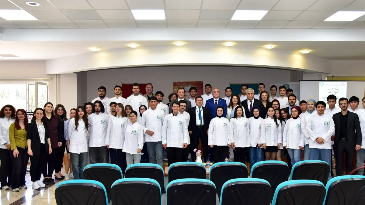 Balıkesir Üniversitesi’nde Şef Ceketi Giyme Töreni Düzenlendi
