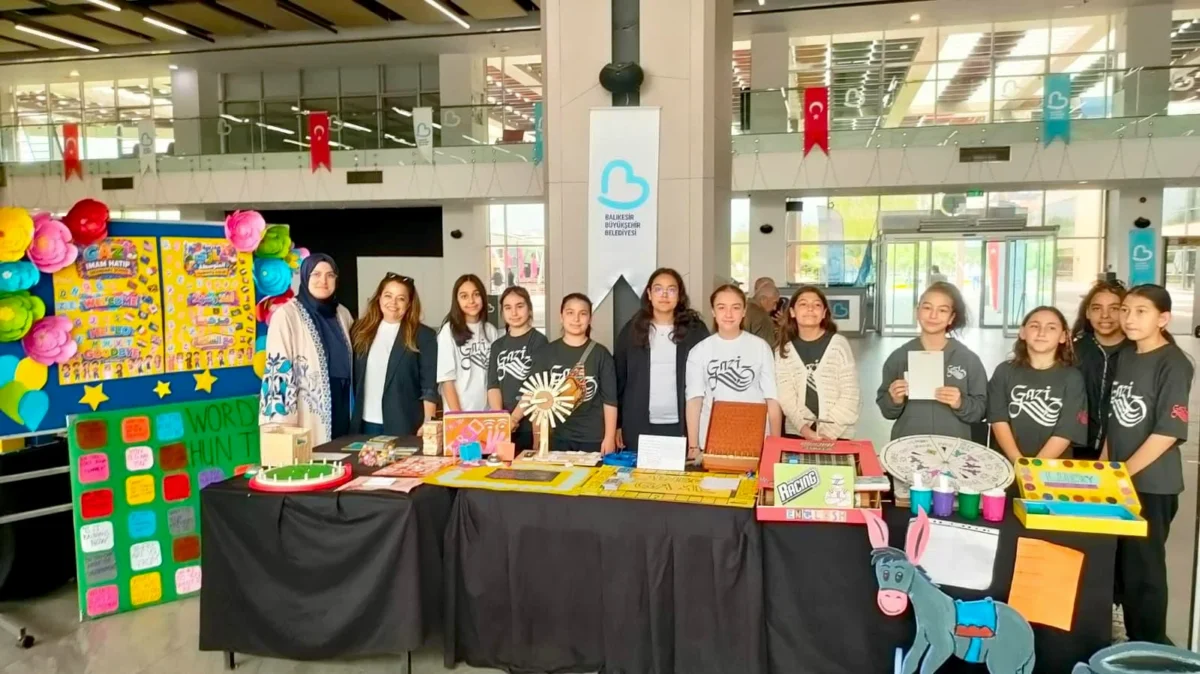 Balıkesir Yabancı Dil Festivali: 16 İmam Hatip Okulundan Etkileyici Performans