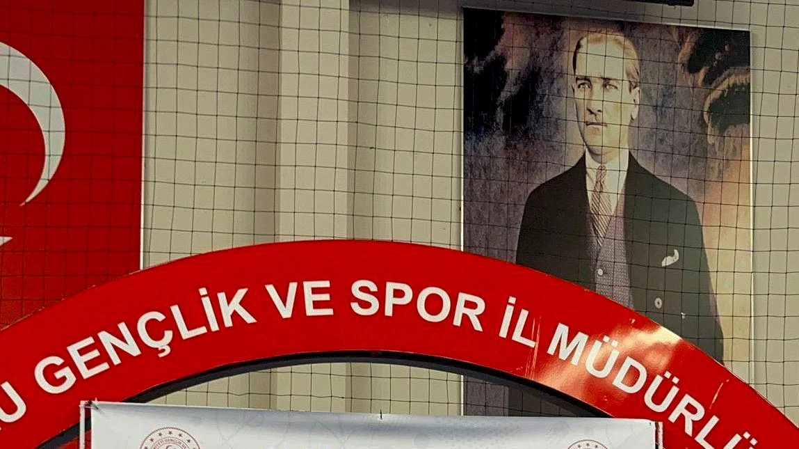 Balıkesir Yıldız Kızlar Güreş'te Tarihi Başarı
