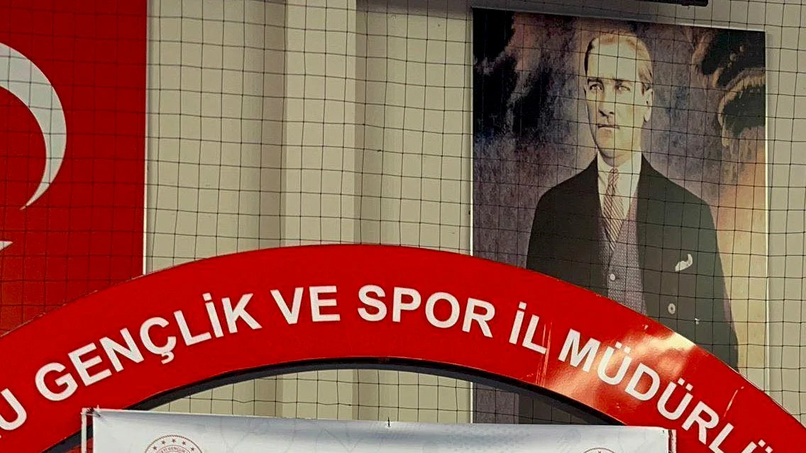 Balıkesir Yıldız Kızlar Güreş Türkiye Şampiyonası’nda Zirvede