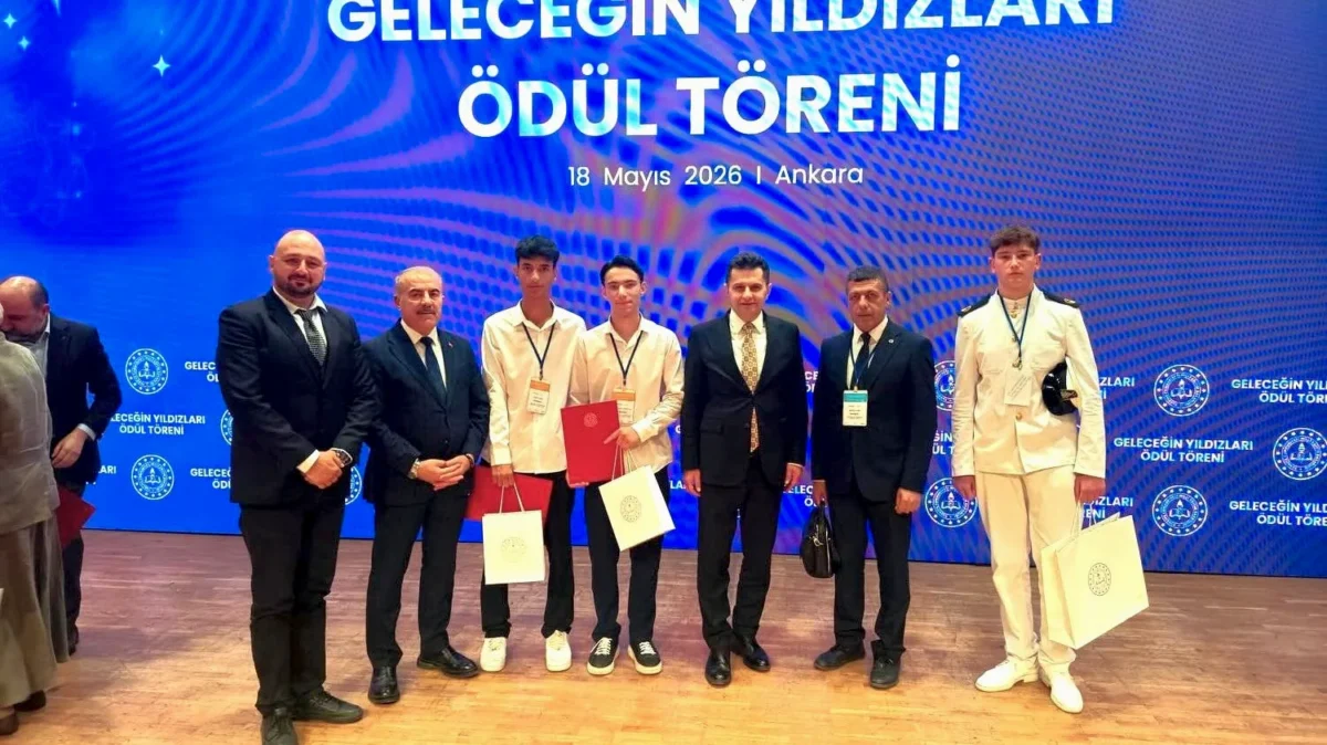 Balıkesirli Öğrenciler MEB Yarışmalarında Türkiye Derecesi Kazandı