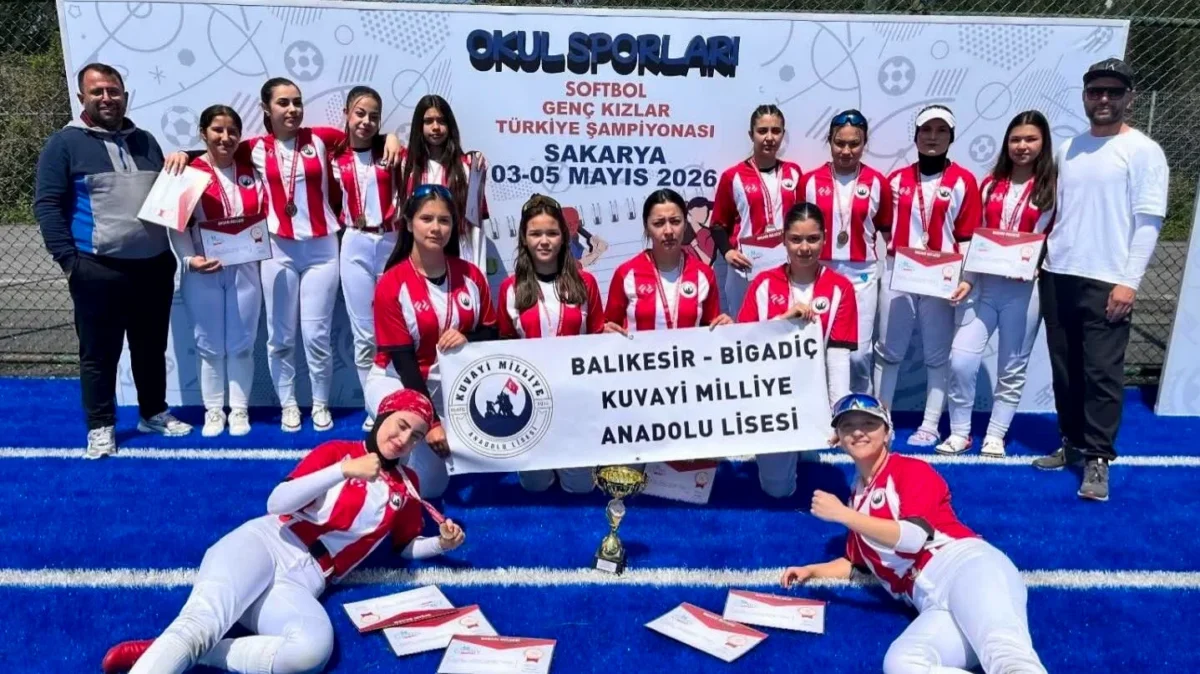 Bigadiç Kuvayi Milliye Lisesi Türkiye Softbol Şampiyonu