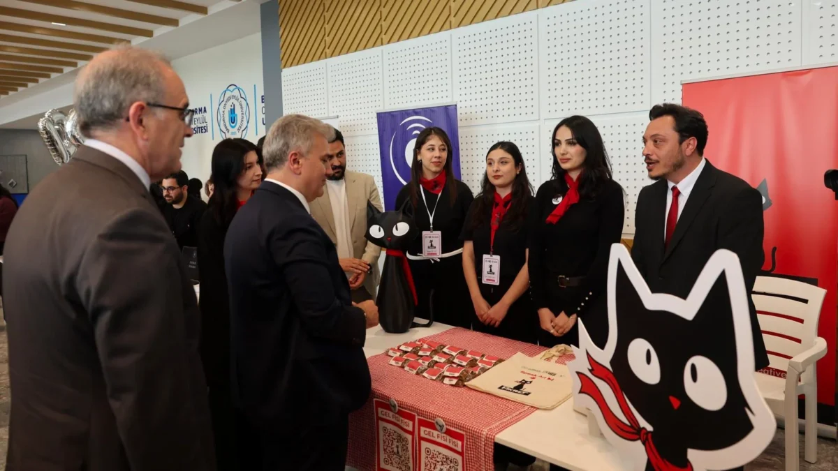 Dr. Mustafa Canbey’den Bandırma’da Kamu Diplomasisi Konferansı