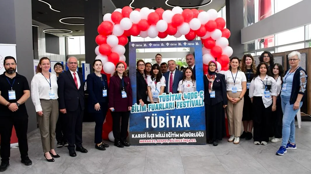 Karesi'de TÜBİTAK Bilim Fuarı: Genç Mucitler Sahne Aldı