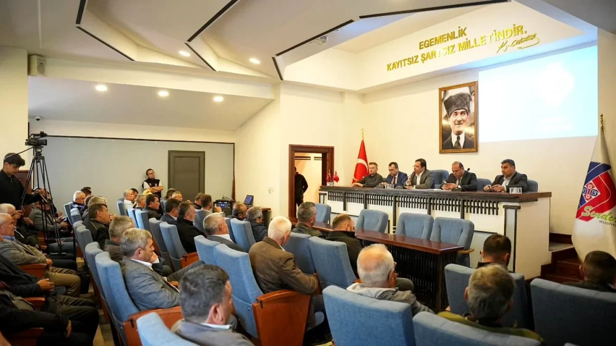 Sındırgı'da Muhtarlarla İstişare Toplantısı: Hizmetler Masaya Yatırıldı