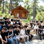 Altıeylül'de Gençlik Buluşması: Başkan Şehirli Öğrencilerle Buluştu