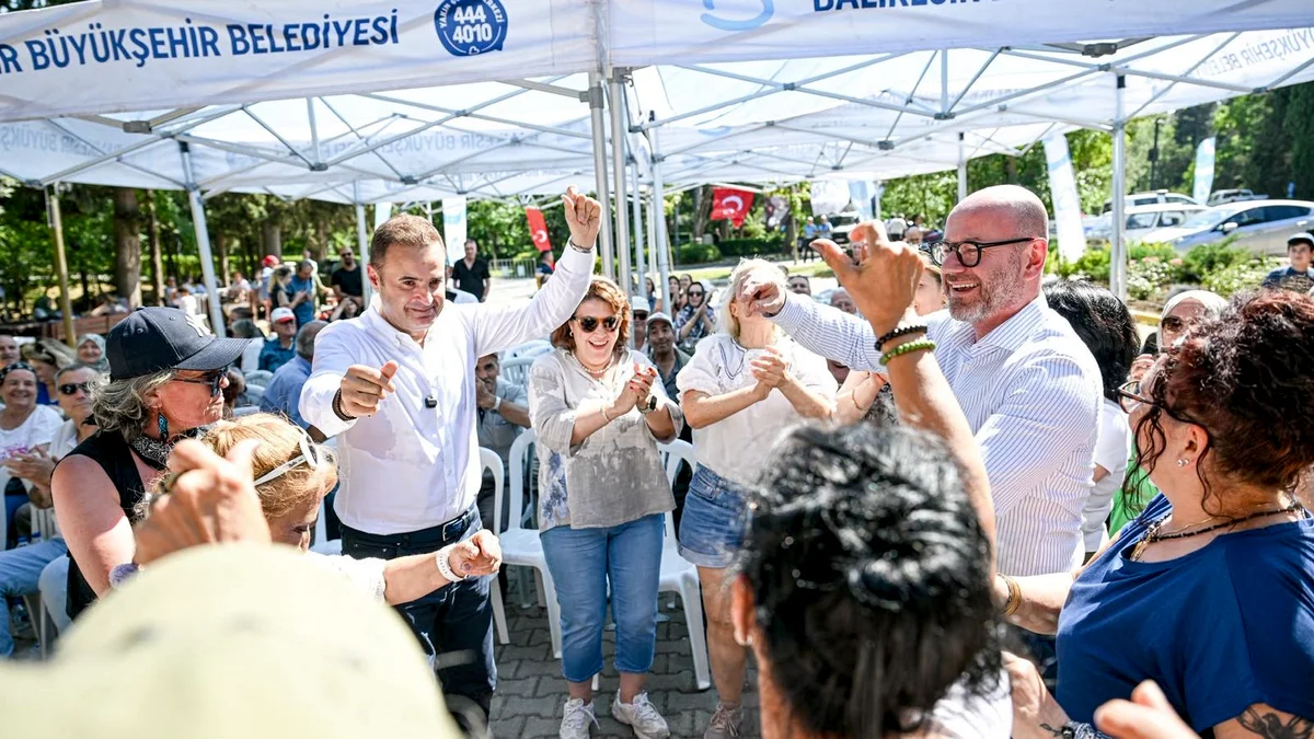 Balıkesir Büyükşehir Belediyesi'nin Emekliler Pikniği Yüzleri Güldürdü