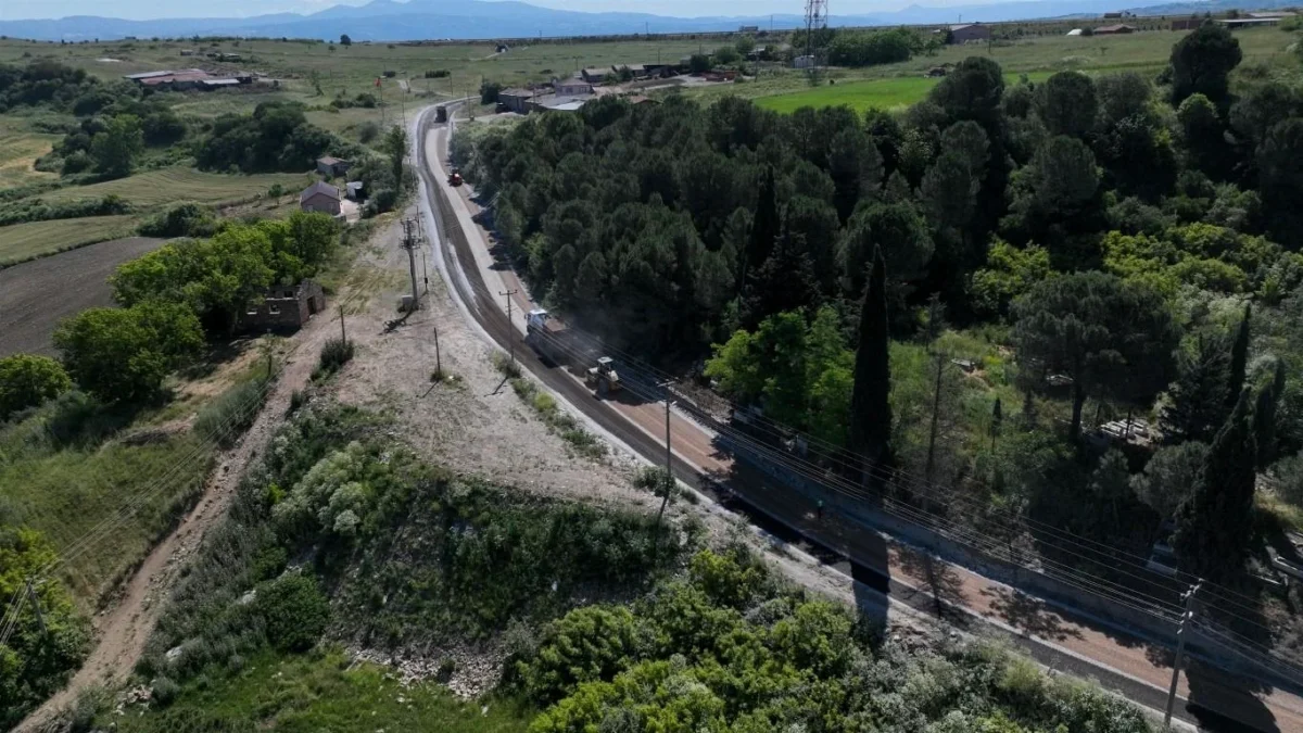 Balıkesir Büyükşehir'den 2 Bin 900 Metrelik Yeni Yol: Susurluk-Ömerköy'de Çalışmalar Tamamlandı