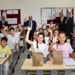 Balıkesir'de 198 bin 332 öğrenci karne sevinci yaşadı