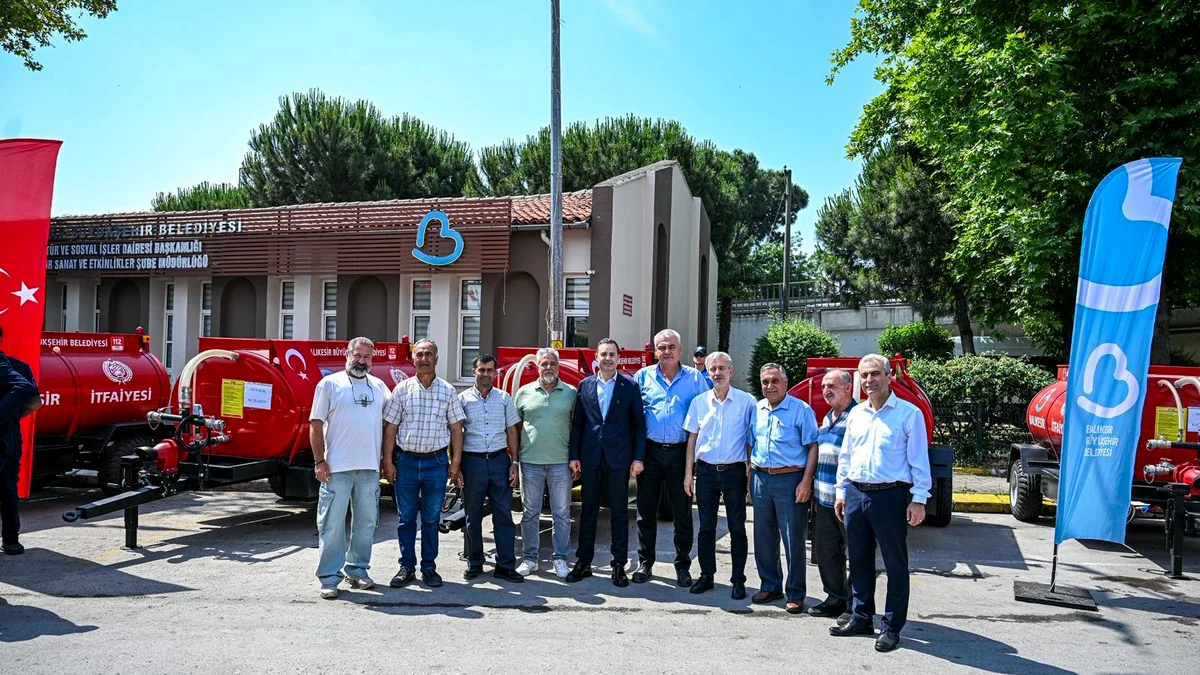 Balıkesir'de Kırsal Mahallelere 50 Yeni Yangın Tankeri Dağıtıldı