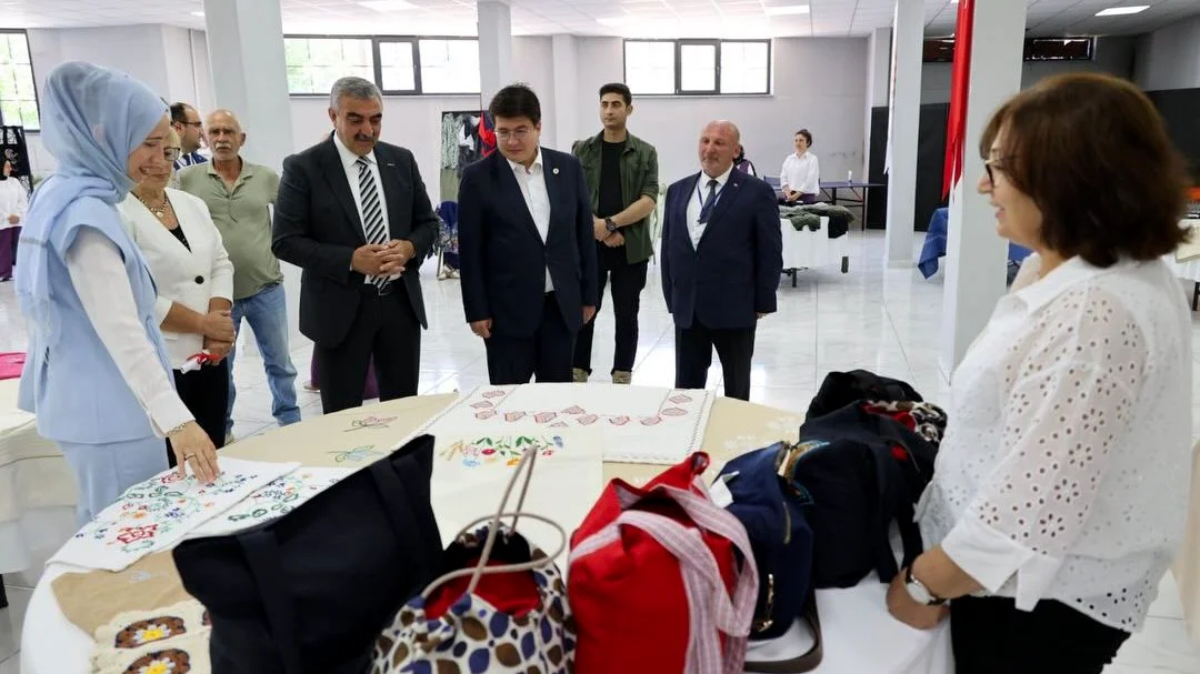 Balya El Emeği Sergisi Yoğun İlgi Gördü