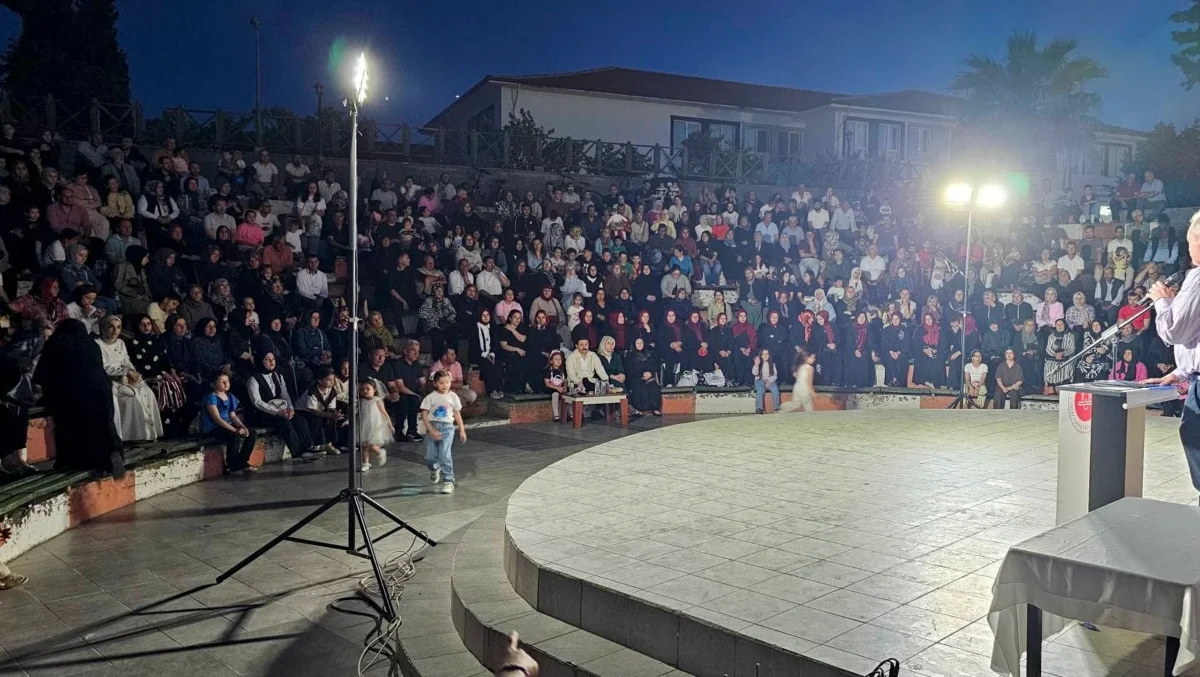 Bigadiç'te 4-6 Yaş Kur'an Kursu Yıl Sonu Programı Heyecanla Gerçekleşti