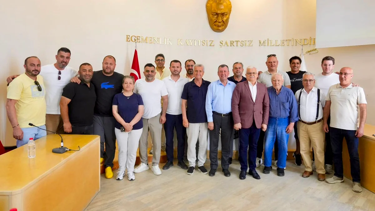 Burhaniye Belediyespor Genel Kurulu Yeni Yönetimi Belirledi