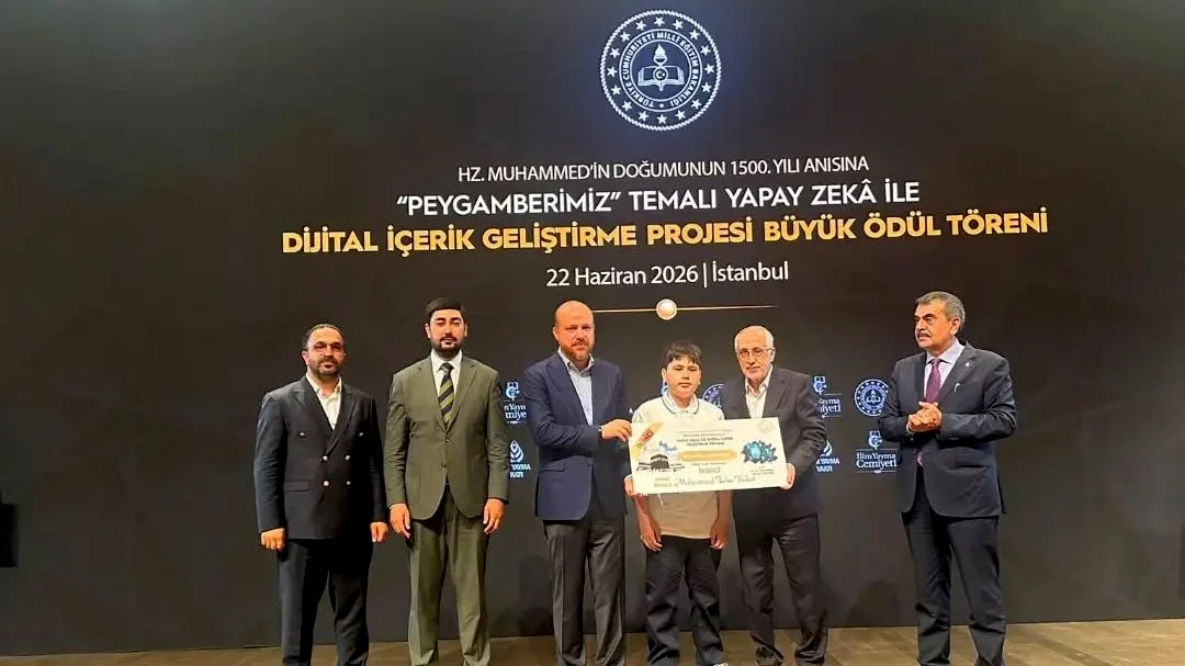 Edremitli Öğrenci Yapay Zekâ Yarışmasında Türkiye İkincisi Oldu