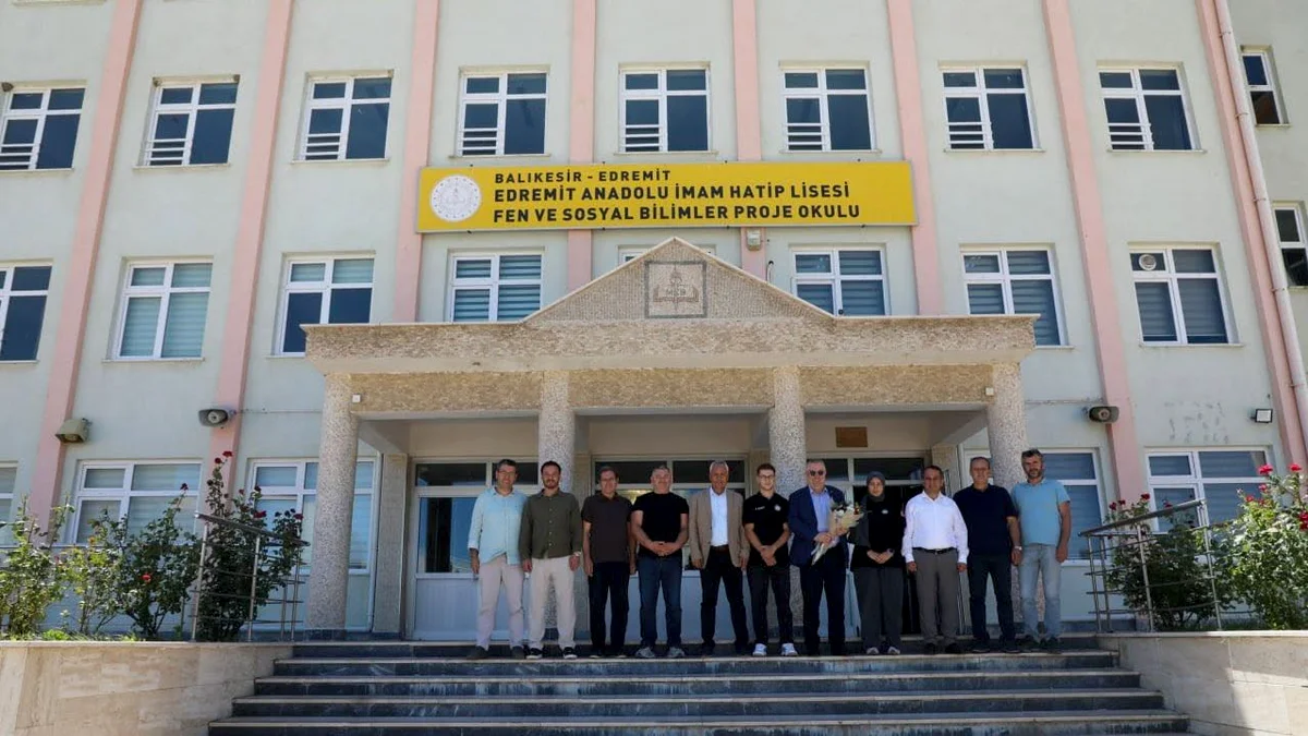 Edremitli Öğrencilerden Dünya Birinciliği: İHA Takımı Zirvede