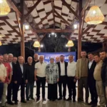 AK Parti Edremit'te STK Temsilcileriyle İstişare Toplantısında Buluştu