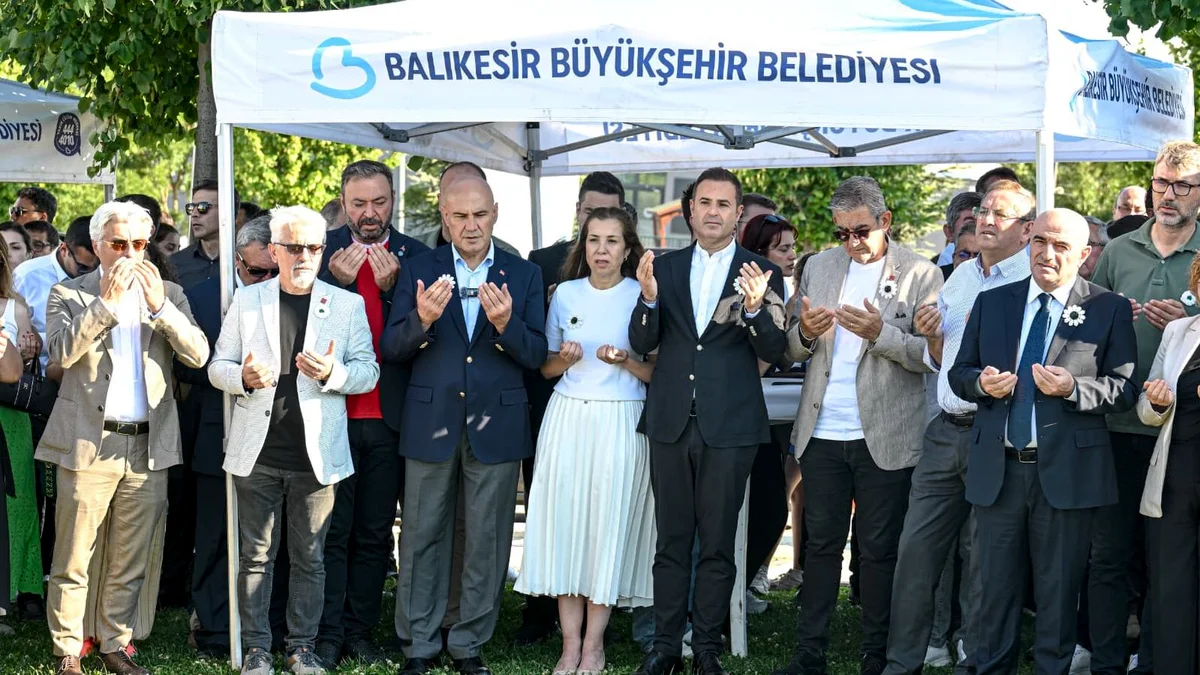 Balıkesir Srebrenitsa Soykırım Anıtı Törenle Açıldı: 8 Bin 372 Can Unutulmadı