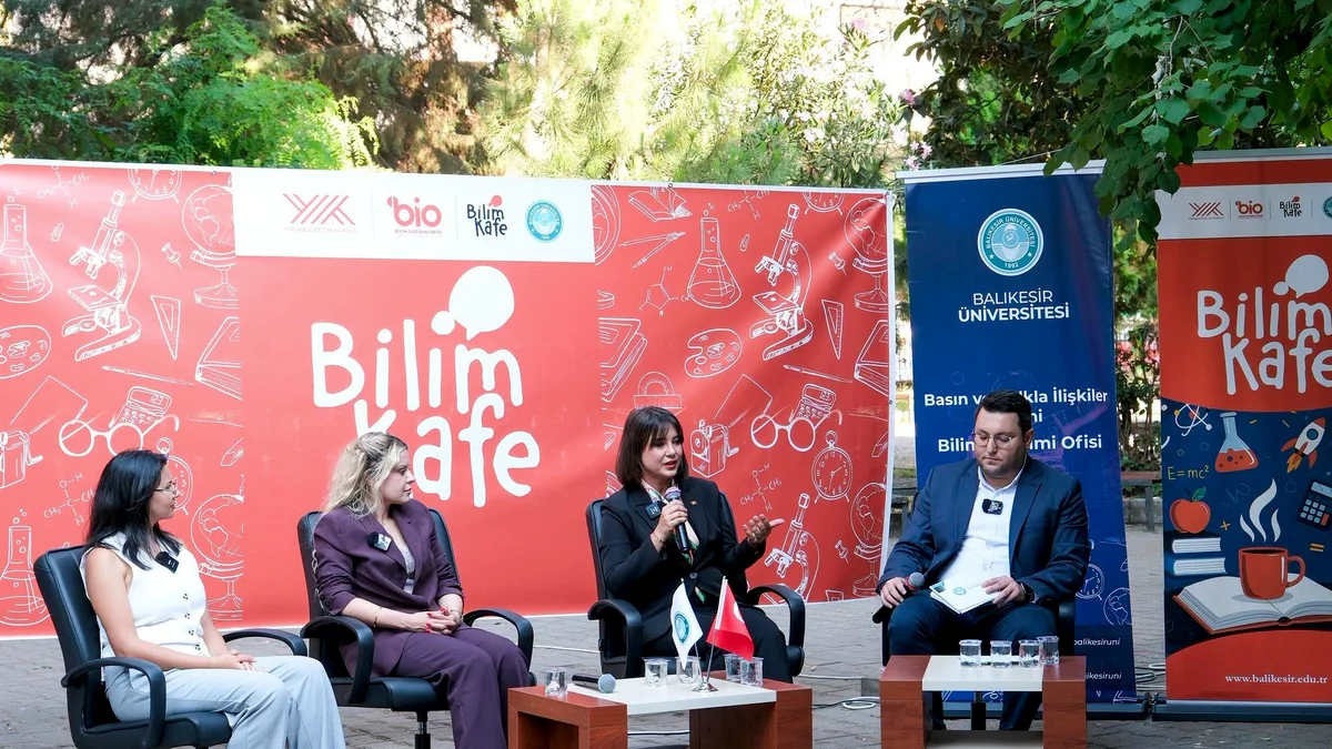 Balıkesir Üniversitesi Bilim Kafe ile Öğrencilere Kariyer Rehberliği