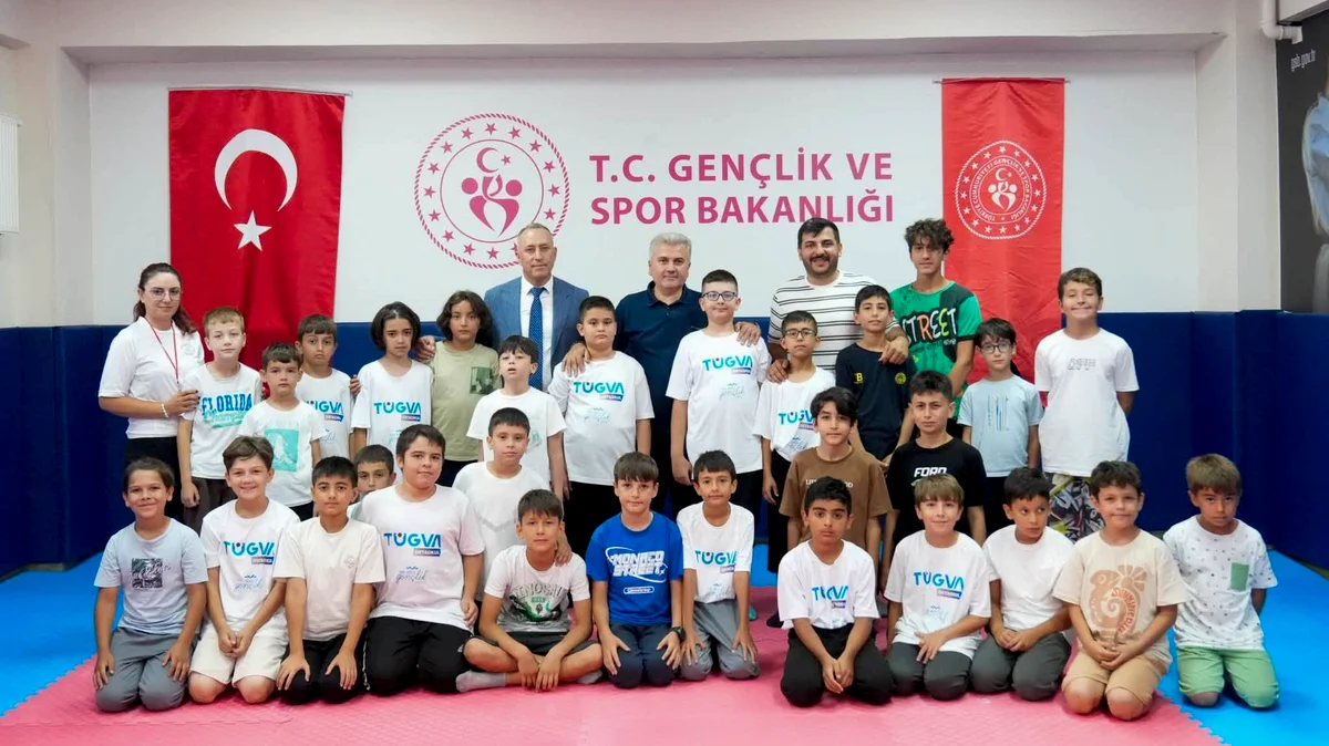Balıkesir Yaz Spor Okullarına Anlamlı Ziyaret: Gençlerle Buluşma