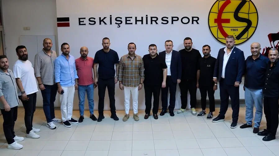 Balıkesirspor'dan Eskişehirspor'a Nezaket Ziyareti