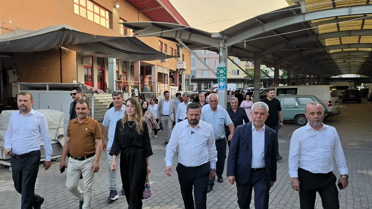 AK Parti Balıkesir'den Sındırgı'da Çifte Program: 25. Yıl ve Deprem Anması