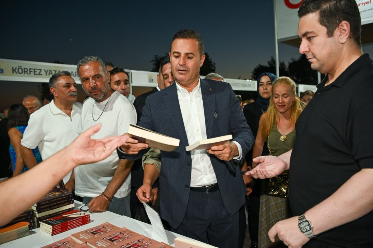 “Biz Balıkesir’i yalnızca turizmiyle, tarımıyla, sanayisiyle değil; kültürüyle, sanatıyla, edebiyatıyla da büyütmek istiyoruz.”